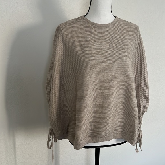 Poof Apparel Ponchos M - Picture 3 of 14